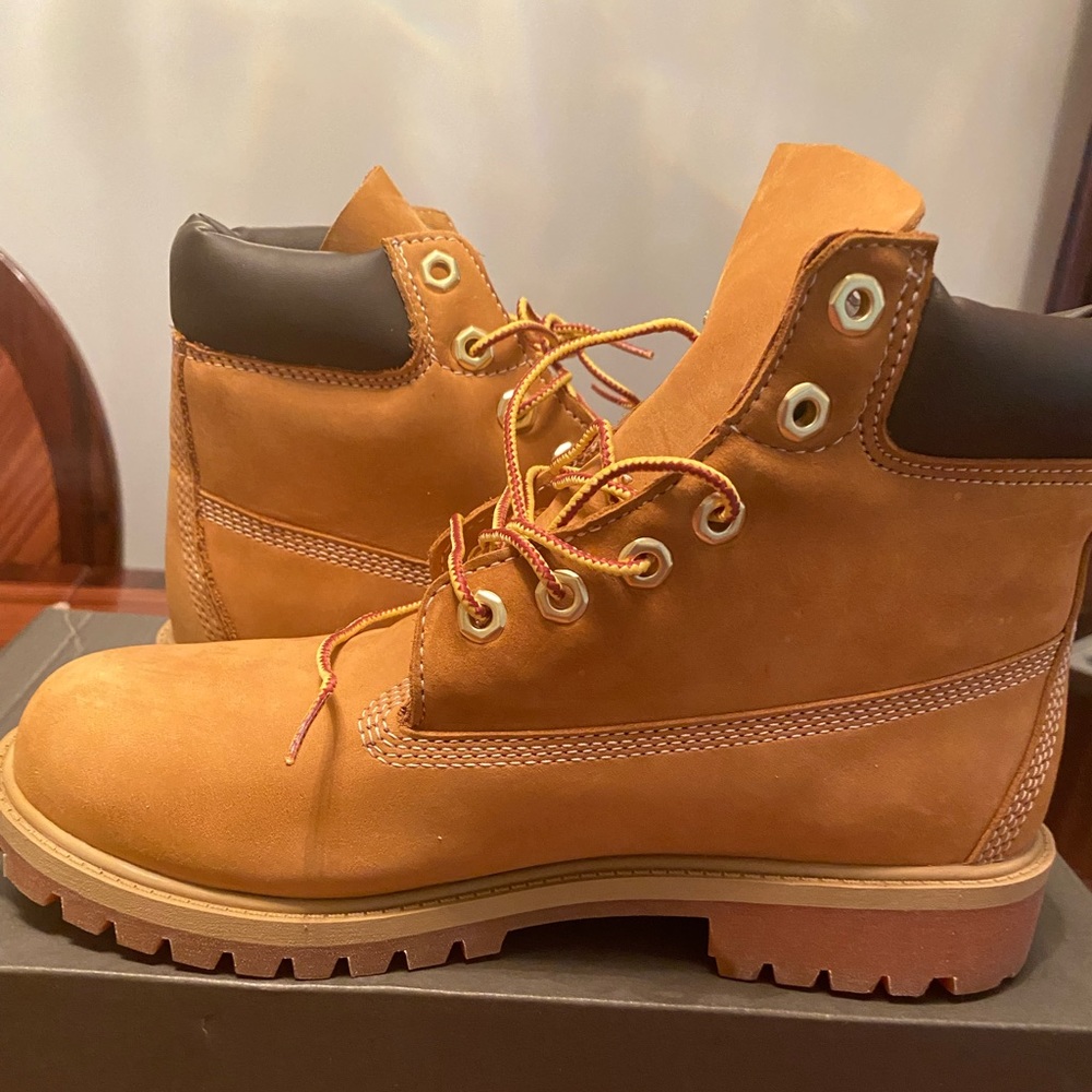 BOYS TIMBERLAND BOOTS